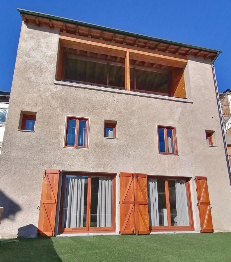 Apartament "El Castell" Casa Rural Cal Rialla Llivia Eksteriør bilde